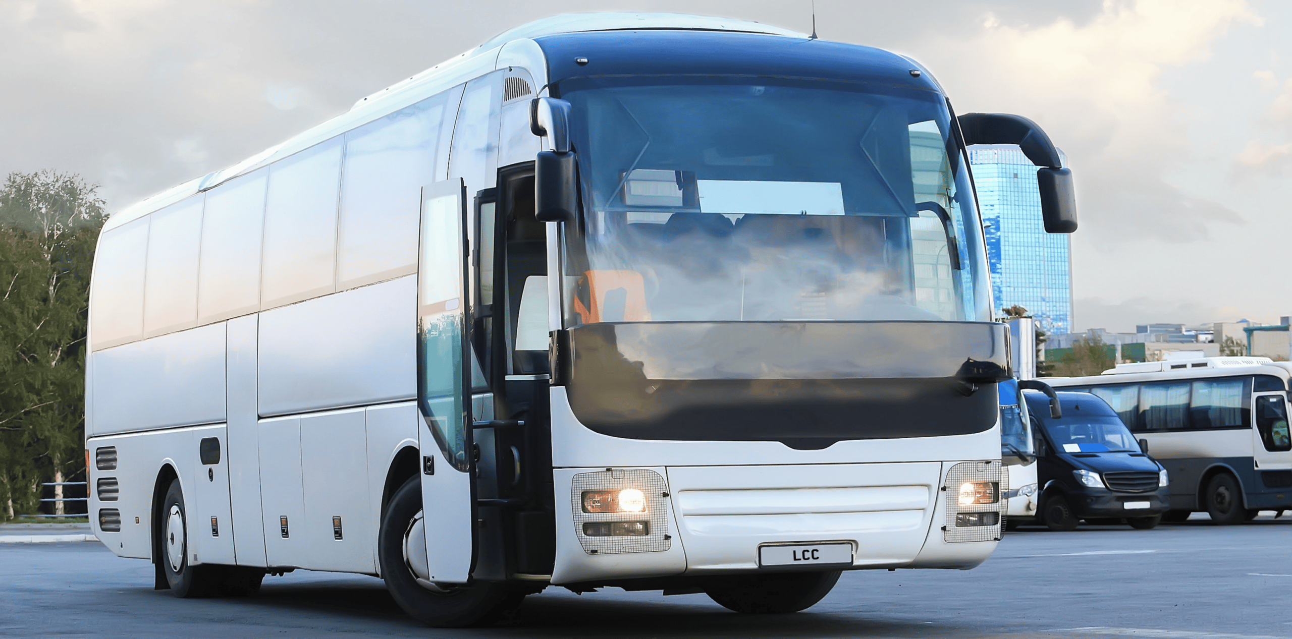 luxury coach travel to london